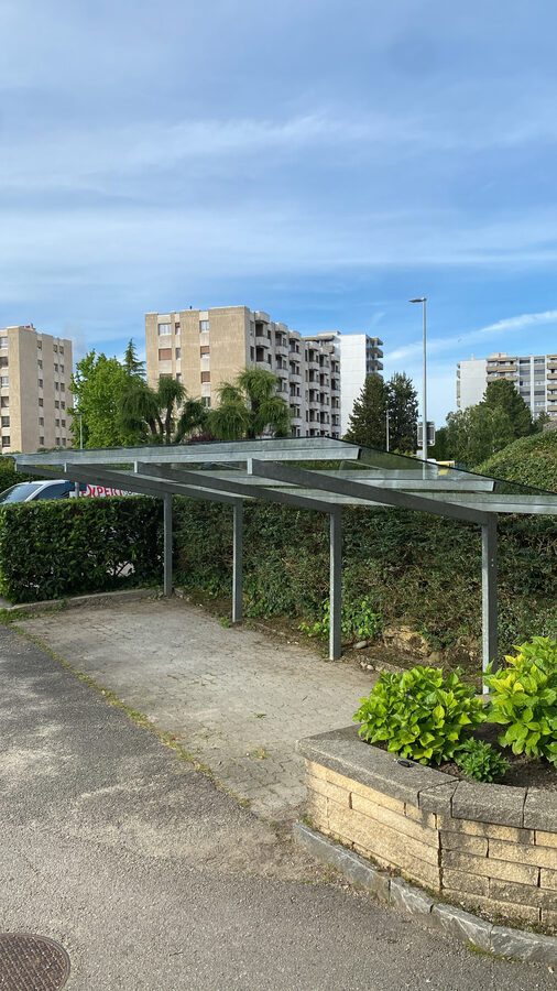 Abri deux-roues — Toiture vitrée