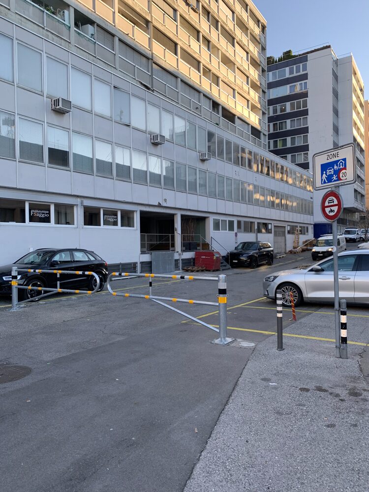 Barrières pivotantes — Contrôle d'accès parking