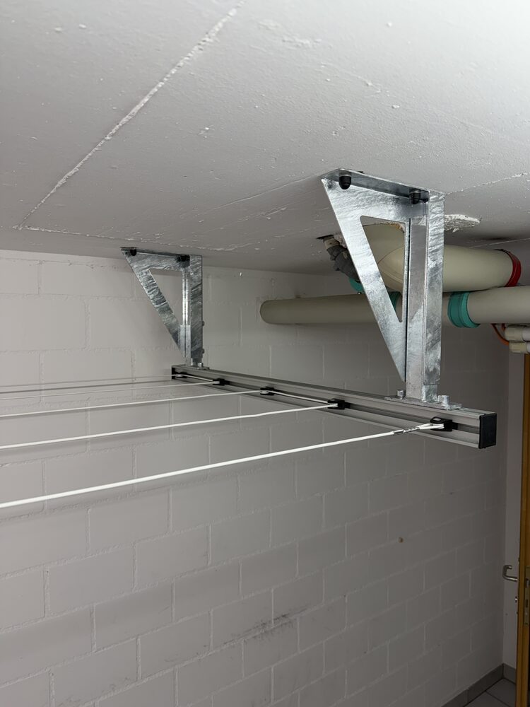 Étendoir à linge sur mesure — Buanderie